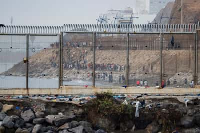 Image for Spain installs floating barrier in Ceuta after calm night following border rush