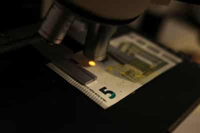 Image for Euro zone yields rise, gap between German and US borrowing costs smallest in a month