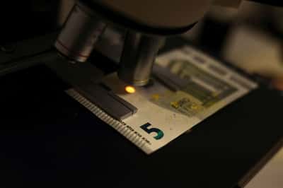 Image for Euro zone yields rise, gap between German and US borrowing costs smallest in a month