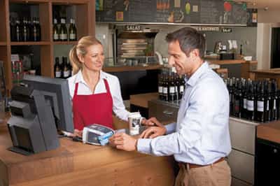 Image for SIX PAYMENT SERVICES FACILITATES THE LAUNCH OF THE FIRST CONTACTLESS DEBIT CARD IN SWITZERLAND