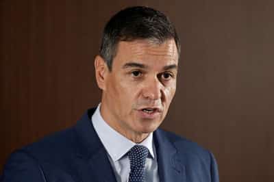 Image for France, Spain among countries to agree to tax premium flyers, private jets