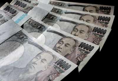 Image for Yen sinks to fresh 24-year low vs U.S. dollar
