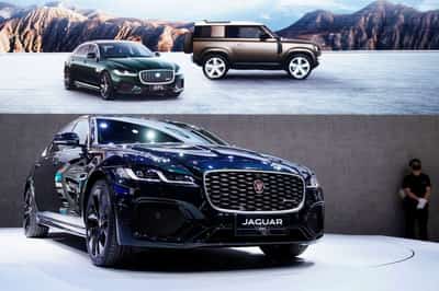 Image for Jaguar Land Rover sales slide 15% in first quarter