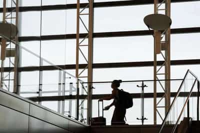 Image for U.S. will no longer enforce mask mandate on airplanes, trains after court ruling