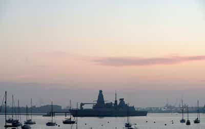 Image for UK deploys warship to Middle East with eye on potential Hormuz mission