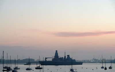 Image for UK deploys warship to Middle East with eye on potential Hormuz mission