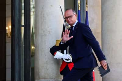 Image for French presidential candidate Philippe pitches later retirement, mandatory savings