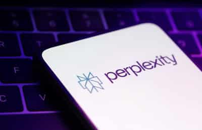 Image for Perplexity in talks with phone makers to pre-install Comet AI mobile browser on devices