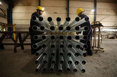 Image for UK becoming less attractive for investment, manufacturers warn