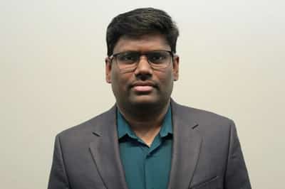 Image for Driving Innovation in Financial Technology: Munivel Devan’s Journey in Cloud and AI Integration