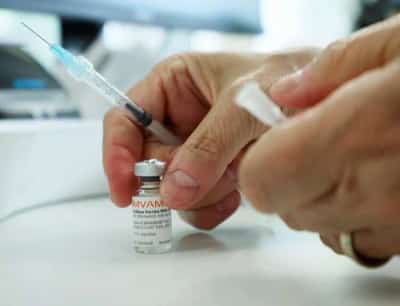 Image for Britain backs offering monkeypox vaccine to at-risk men