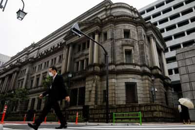 Image for BOJ&#8217;s Kuroda signals readiness to extend pandemic-aid scheme