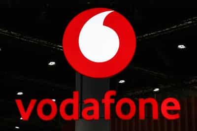 Image for Exclusive-Vodafone looks to sell $2.3 billion stake in India’s Indus Towers, sources say