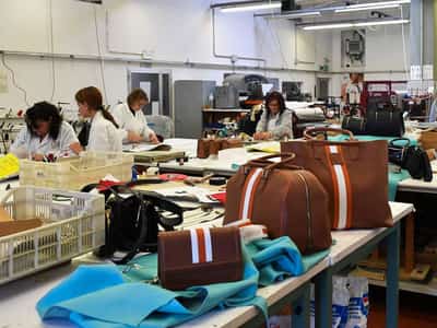 Image for Italy industry output rises in April as long slump eases