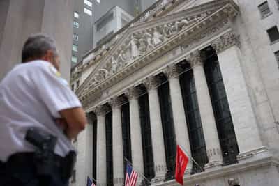 Image for Trading Day: Trump pummels Powell