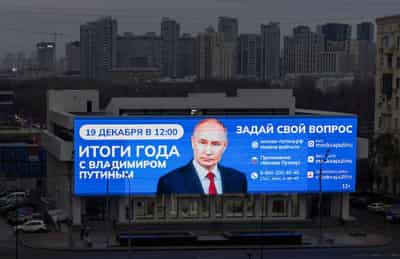 Image for Putin sticks to Russian demands on Ukraine, says EU 'robbery' failed