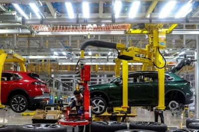 Image for Automakers, foreign governments seek changes to U.S. EV tax rules