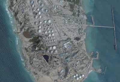 Image for Trump threatens to strike Iran's Kharg Island oil network if shipping lanes remain blocked