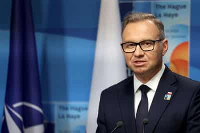 Image for Poland's departing president asks Ukraine to be patient as successor settles in