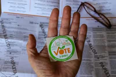 Image for Investors set to vote on Vivendi's breakup gamble