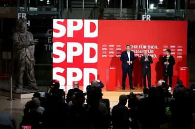 Image for Parties unveil plans to rescue Germany from economic doldrums