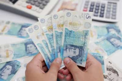 Image for Sterling hits record low, BoE fails to spark recovery