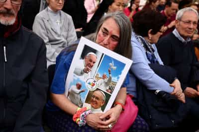 Image for Thousands honour Pope Francis in St. Peter's Basilica