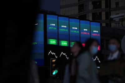 Image for Asian shares tentative, US debt ceiling talks weigh on risk appetite