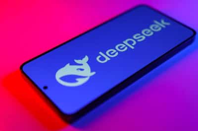 Image for DeepSeek faces ban from Apple, Google app stores in Germany