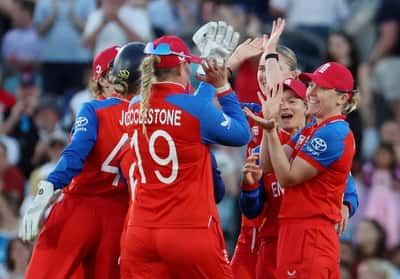 Image for Cricket-England to face Australia in women's T20 World Cup final