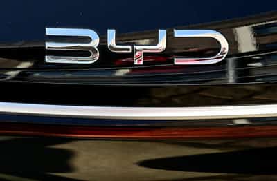 Image for European, Chinese automakers launch product blitz at Paris car show in fight for market share