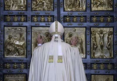 Image for Explainer-What happens when a pope dies?
