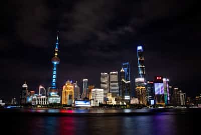 Image for Exclusive-German firms' China investments driven to four-year high by US trade wars