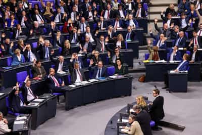 Image for German parliament rejects opposition's draft migration law