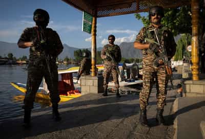 Image for US in touch with India and Pakistan; urges work toward 'responsible solution'