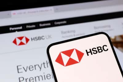 Image for HSBC, StanChart, Prudential fall after report China tightening offshore account rules 
