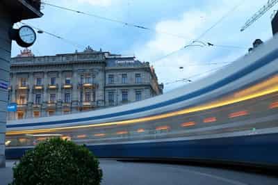 Image for Swiss banks fret over sanctions risk to wealth business