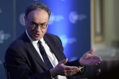 Image for Bank of England's Bailey focuses on growth hit from tariffs