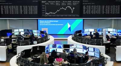Image for European shares end choppy session at record high