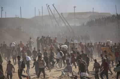 Image for Hamas says it will allow aid for hostages if Israel halts airstrikes, opens permanent humanitarian corridors