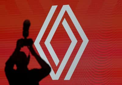 Image for Renault suspends its production plans in Spain over union dispute