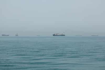 Image for France readies UN resolution on Hormuz as vote on US text stalls