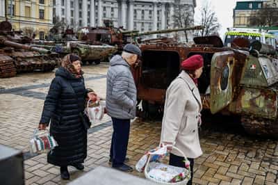 Image for Russia says Ukraine is violating Easter truce, Russian news agencies report