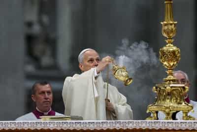 Image for Pope Leo, closing Catholic Holy Year, urges kindness to foreigners