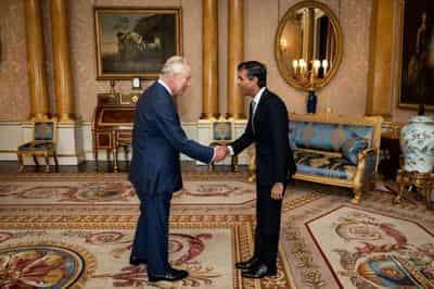 Image for Sunak takes office as new British PM