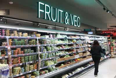 Image for UK retailers report fall in sales ahead of Christmas, CBI says