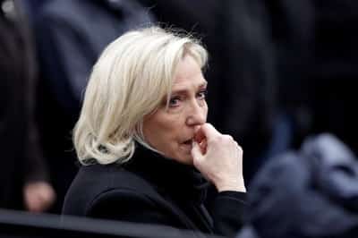 Image for France's Le Pen condemns death threats against those trying her