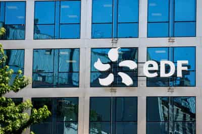 Image for French unions unanimously sign wage agreement with EDF, company says