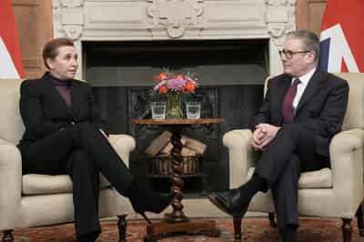 Image for UK's Starmer welcomes Trump move to drop Greenland tariff threat