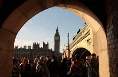 Image for UK lowers population growth estimate as immigration slows